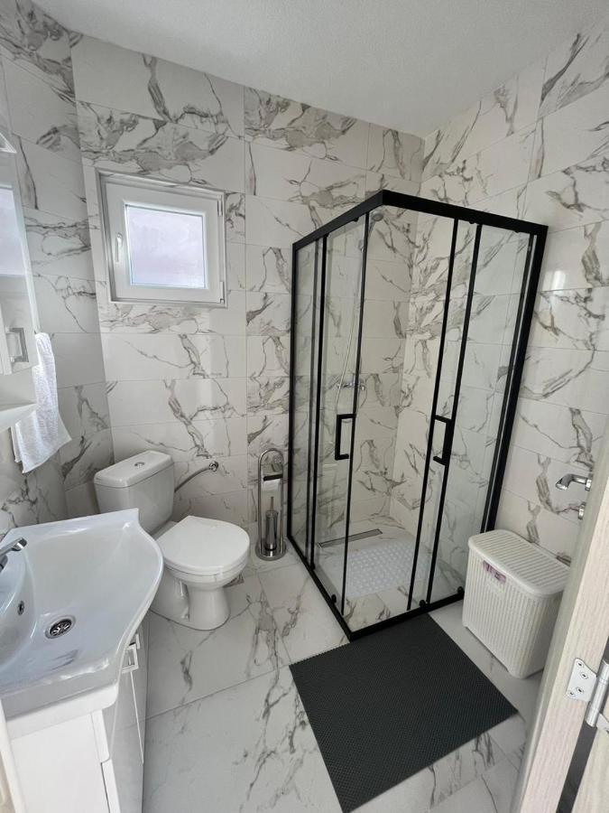 Knezevic Apartman 波德戈里察 外观 照片